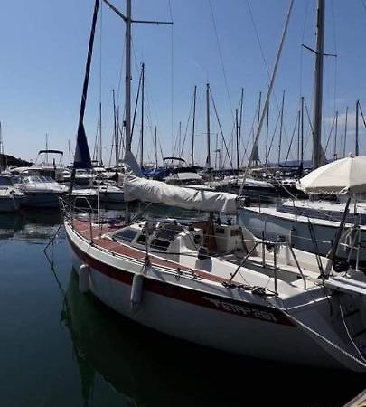 Bateau A Quai St Raphael, 4 Couchages , Voilier Etap 28I Otel Saint-Raphaël Dış mekan fotoğraf
