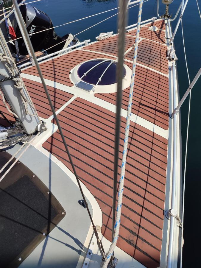 Bateau A Quai St Raphael, 4 Couchages , Voilier Etap 28I Otel Saint-Raphaël Dış mekan fotoğraf